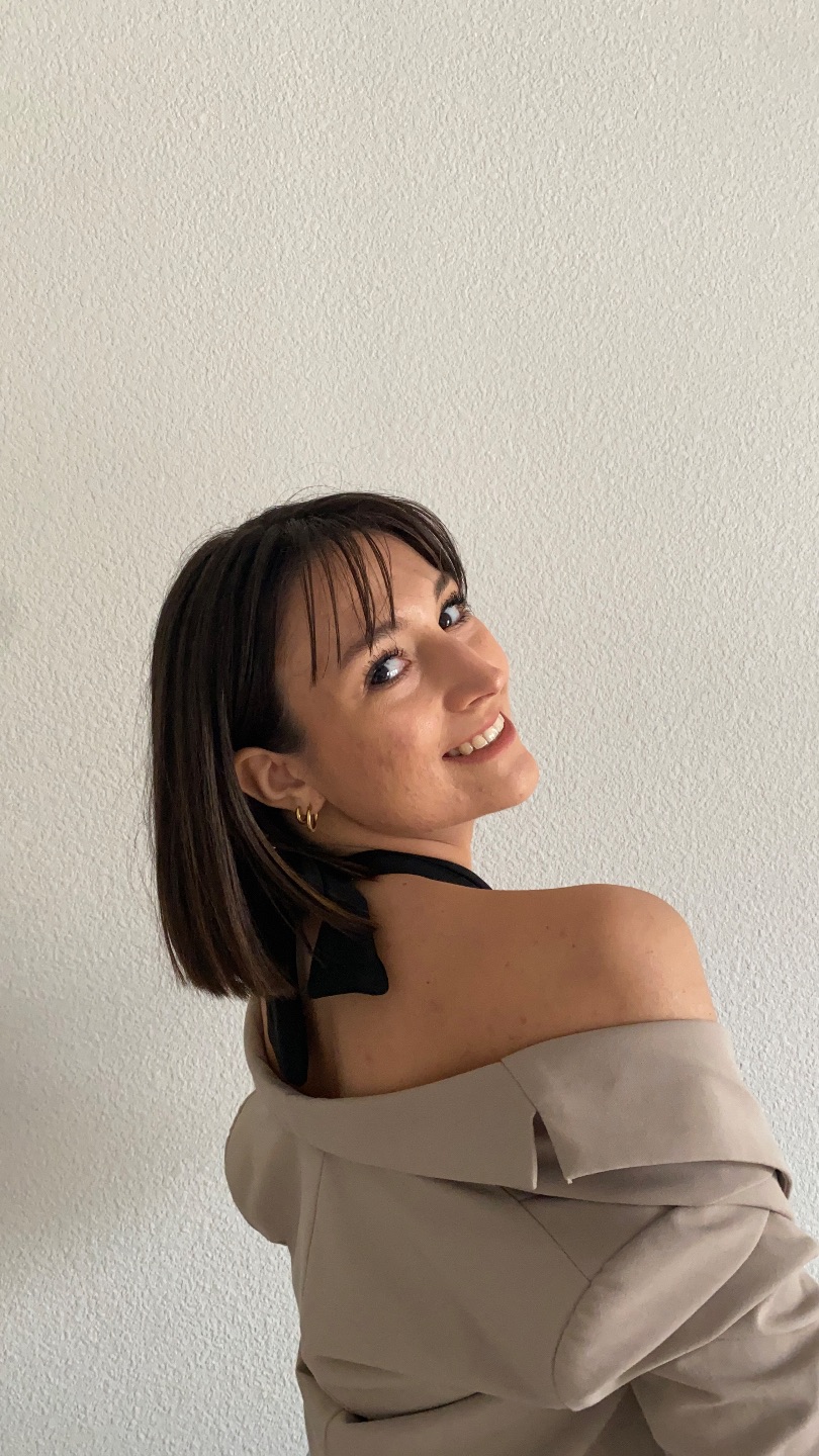 Laura - Accompagnatrice en développement personnel et finances