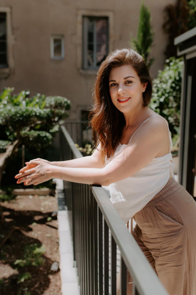 Jessica, coach en relations amoureuses et confiance en soi