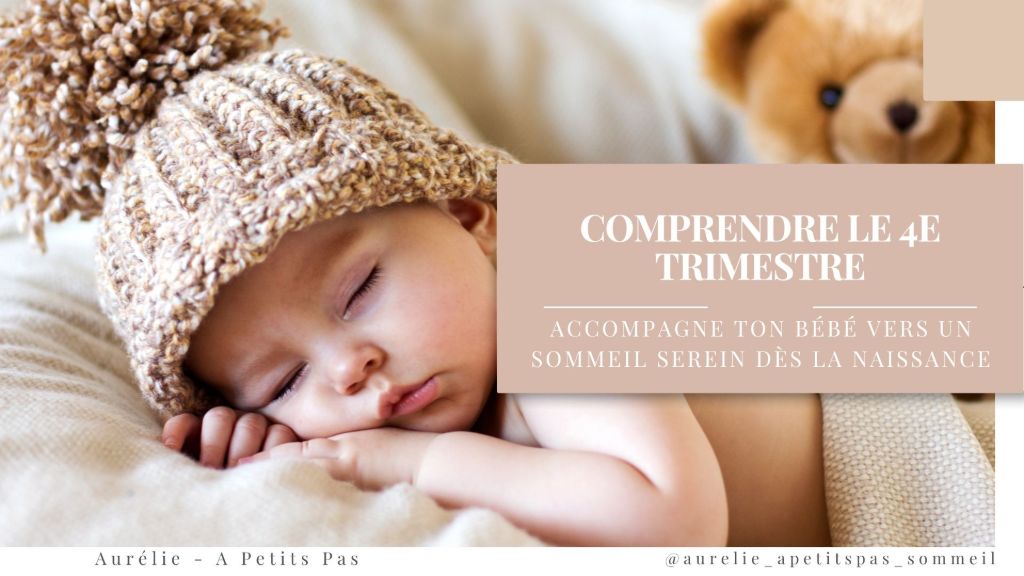 Maman apaisée tenant son bébé qui dort paisiblement