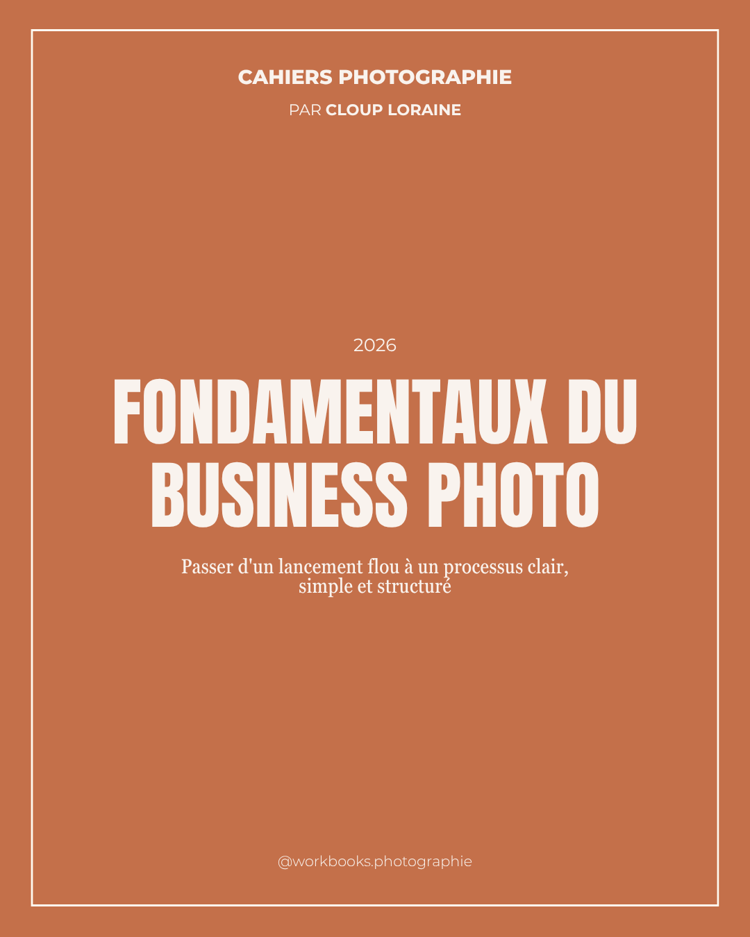 Guide ouvert avec templates et checklist pour photographes auto-entrepreneurs