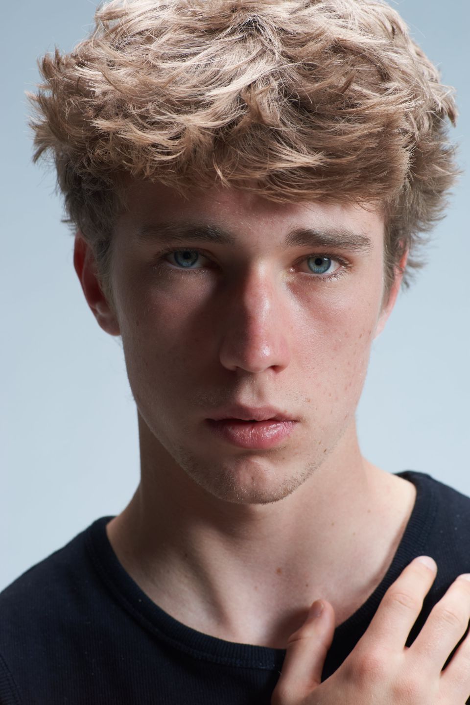 Ewan, mannequin 17 ans