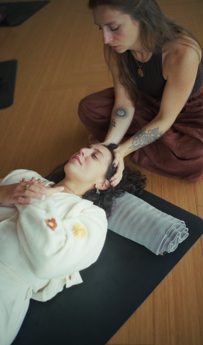 Participants en mouvement somatique lors d'un atelier Innerflow Experience