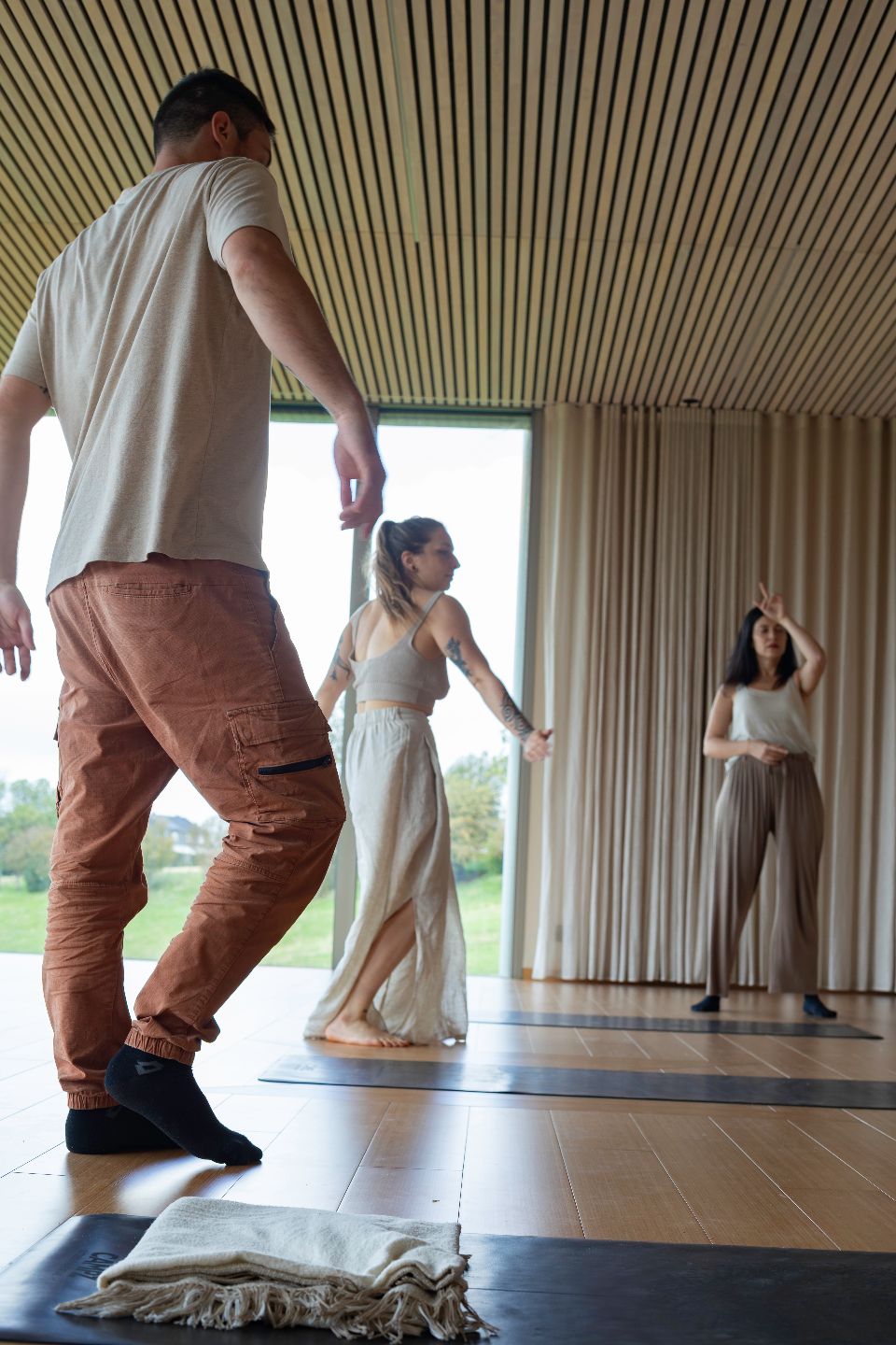 Session d'innerdance et respiration au Yogi Power Studio