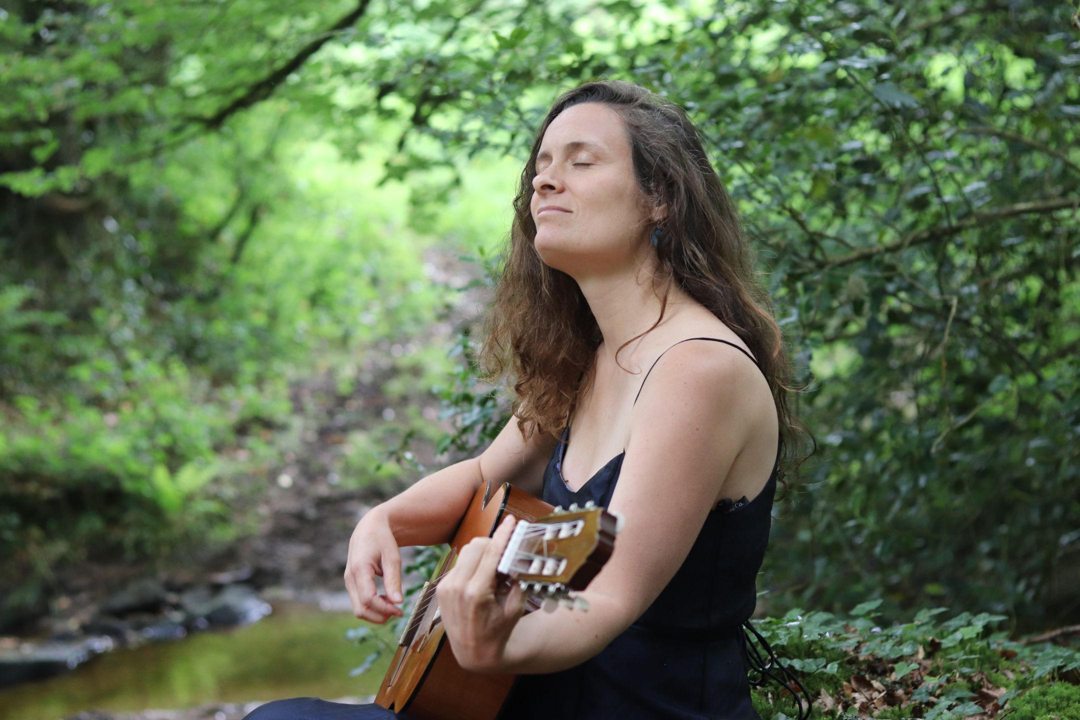 Aurélie, artiste médiumnique et créatrice de soins vibratoires