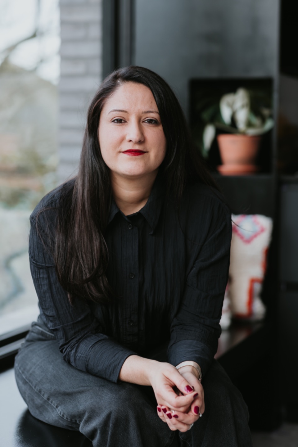 Portrait de Catherine Peña Zamora, coach certifiée et lectrice de tarot