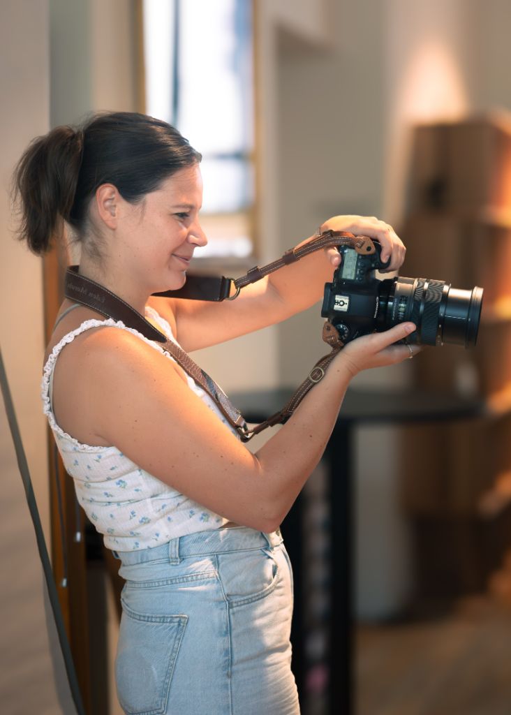 Portrait d'Eden, photographe et entrepreneure spécialisée en personal branding