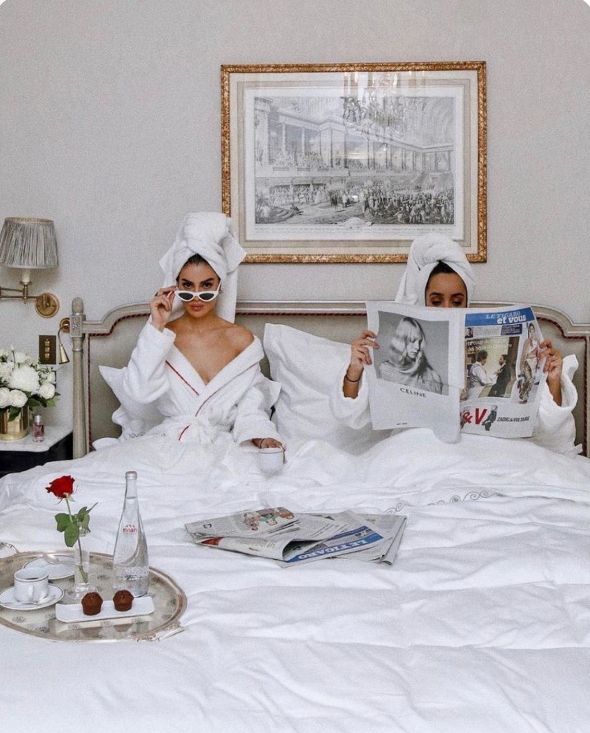Image inspirante représentant un nouveau départ - ambiance lumineuse, douce et féminine évoquant la clarté et l'évolution personnelle
