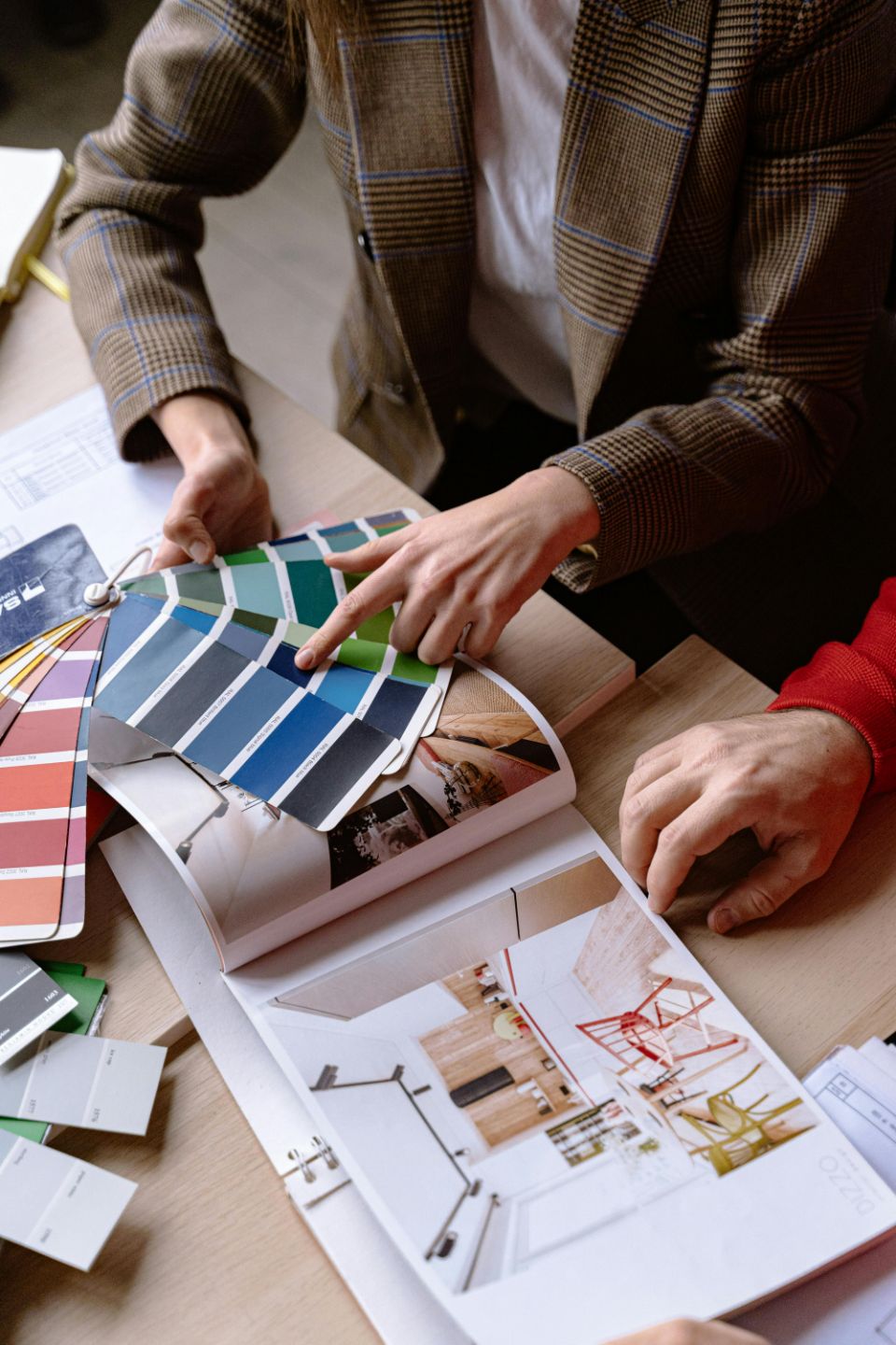 Définition d'ambiance intérieure apaisante avec couleurs harmonieuses