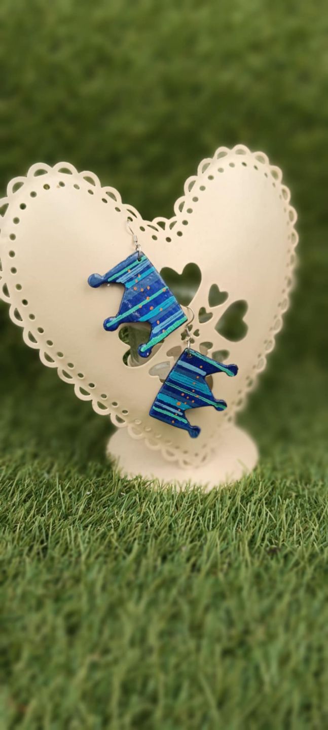 Boucles d'oreilles couronne bleue
