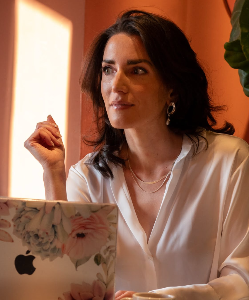Portrait professionnel de Maddalena, fondatrice de VA Academy avec 15 ans d'expérience